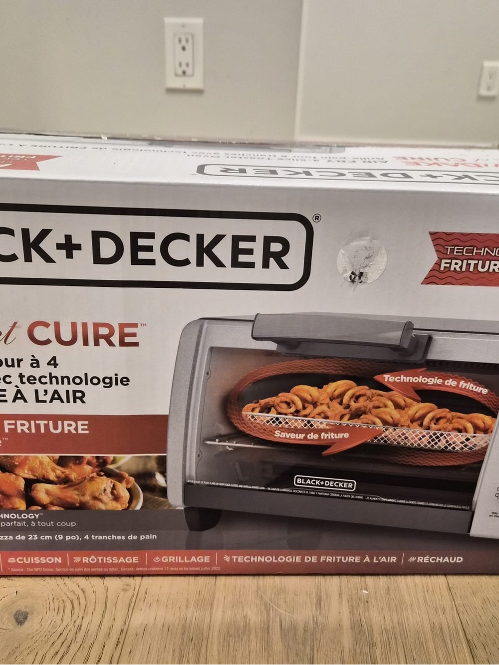 Black & Decker Silver and Black Countertop Toaster Oven with Air Fry